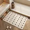 Alfombrilla de suelo minimalista estilo japonés de tierra de diatomeas, alfombrilla absorbente antideslizante para el baño, secado rápido y fácil de mantener, alfombrilla decorativa para la puerta del baño