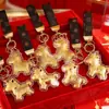 Hazte Rico al Instante Llavero de Caballo Dorado Souvenir Regalo para Empresas para Dar a los Clientes como un Pequeño Detalle para Atraer Clientes