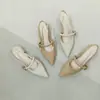 Sandalias de mujer de moda y sencillas, nuevas sandalias europeas y americanas de punta cerrada para primavera/verano con una sola tira y tacón grueso, zapatos de moda