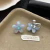 Aretes de Flor de Circonia de Colores Estilo Coreano con un Toque de Lujo, Frescos y Elegantes, Aretes de Diseño Versátil y Único para Mujeres