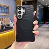 Adecuado para funda de teléfono magnética con patrón de ondas Samsung S26 Ultra, S25 imitación de silicona líquida, S24 cubierta protectora anticaídas