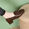 Zapatos de Cuero Cuadrados Retro de Moda Británica Modelo Nuevo 2026 Suela Suave Tacón Grueso Sin Cordones Mocasines Casuales