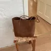 Ruien Bolso de Hombro y Mano Casual de Moda de Gran Capacidad para Viajes Diarios, Personalidad Femenina, Color Sólido, Retro