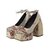 Zapatos de mujer bordados nuevos 2022 punta cuadrada plataforma tacón alto grueso boca baja zapatos de primavera y otoño de un solo color tallas grandes 40-43 zapatos de comercio exterior