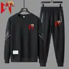 Traje Deportivo Casual de Primavera y Otoño para Hombre Estilo Europeo y Americano Estampado de Letras Juvenil Sudadera de Cuello Redondo y Pantalones Conjunto de Dos Piezas Listo para la Venta