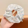 Lindo y Dulce Scrunchie Floral con Lazo para Niñas y Niños, Accesorio para Moño, Goma para el Cabello, Cuerda para el Cabello