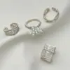 Anillo de Perlas Resistente Estilo Coreano con Racimo de Flores, Accesorio de Anillo de Perlas Ajustable para Mujer, Nuevo Modelo Exquisito y de Lujo Ligero