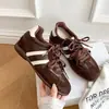 Tênis de treino retrô alemão para mulheres, novidades do outono de 2026, com aumento de altura oculto, tênis esportivos, sola macia, versátil, tênis casuais estilo Forrest Gump