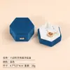 Caja de Joyería Hexagonal de Alta Gama con Tapa y Base Afelpada Caja de Empaque para Anillos y Colgantes Fabricante Multicolor En Stock Venta al por Mayor