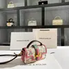 Bolsa para Teléfono Móvil Oso Graffiti Popular Dropshipping Nueva 2025 Bolso de Cadena de Alta Gama Cruzado al Cuerpo Venta al por Mayor