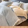 Conjunto de Cama de Luxo Acessível em Veludo Leite Quatro Peças Conjunto de Roupa de Cama de Veludo Coral com Forro de Lã Lençóis Grossos Quentes e Capa de Edredom Conjunto de Roupa de Cama Três Peças