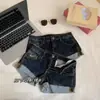 Shorts Jeans Sexy de Cintura Baixa Tendência Ultra-Curtos Slim Fit Que Fazem as Pernas Parecerem Mais Longas, Estilo Doce para Meninas, Levanta Bumbum, Color Block com Barra Dobrada Hot Pants