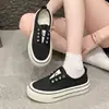 Zapatos slip-on ligeros, transpirables y versátiles, de caña baja, zapatillas casuales de suela gruesa para mujer, nuevos zapatos de lona de verano 2026