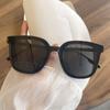 Nuevas gafas de sol al por mayor de red roja con gafas de sol coreanas para hombres y mujeres, gafas de sol con protección solar que tiemblan con polarizador