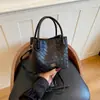 Shuai Mi Home Bolso Cubo Cesta de Moda Estilo Coreano Modelo Nuevo 2026 Bolso de Mano de Lujo Ligero Bolso de Hombro Cruzado de Nicho