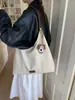 Bolso de Hombro Grande de Gran Capacidad Informal Estilo Coreano para Viajes Diarios para Mujer Otoño e Invierno 2025 Nuevo Bolso Tote Frosted Retro de Moda