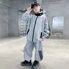 Conjunto de Roupa de Outono para Meninos 2026 Novo Estilo Roupa Esportiva de Outono para Crianças Maiores, Estilo Primavera e Outono para Meninos, Moderno e Estiloso