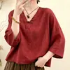 Nuevo estilo chino botón de rana cuello en V algodón y lino manga corta holgado top para mujer, nueva llegada de verano, camiseta versátil casual con temperamento