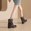 Botines plisados hechos a mano estilo Miu con un tacón grueso de 4 cm, con una elegante hebilla de cinturón y un diseño de nicho inspirado en Lolita