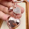 Llavero con forma de corazón de diamantes con incrustaciones de tamaño simple, accesorio creativo para colgar en bolsos, estilo transfronterizo europeo y americano