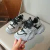 Zapatillas para Niñas 2024 Otoño Nuevo Estilo Zapatos Infantiles para Niños Suela Suave Ligera Zapatos de Papá Niños Medianos y Grandes Zapatos Casuales para Correr