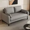 Apartamento pequeño, sofá de recepción, dormitorio, apartamento en alquiler, hotel, recepción, zona de estar, sofá de tela de dos o tres plazas, estructura de madera
