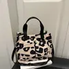 Bolso Estampado Color-Blocking Estilo Coreano, Nuevo Modelo Primavera 2026, Bolso Tote de Gran Capacidad, Esencial para el Trayecto Diario, Bolso de Mano y Bolso de Hombro