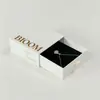 Suministro directo de fábrica de joyeros extraíbles de lujo ligero con logotipo estampado en oro personalizado para anillos, colgantes y collares, cajas de regalo para empaque