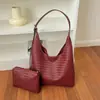 Bolso de Textura Tejida Retro de Gama Alta para Mujer, Nuevo Estilo 2026, Moda, para Viajes, Bolso de Hombro Único, Bolso Cubo Simple de Gran Capacidad