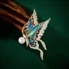 Broche de Mariposa de Nácar Natural y Perla de Agua Dulce Nuevo para Otoño e Invierno Lujo Accesible Accesorios para Ropa de Banquete Retro de Gama Alta Ramillete