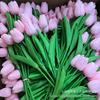 Tulipas Artificiais de PU Transfronteiriças com Textura Realista e Efeito Hidratante, Adereços para Criar Atmosfera, Direto da Fábrica de Origem, Fabricante Atacadista de Flores para Decoração de Casamento