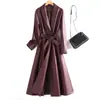Abrigo de Cuero para Mujer, Gabardina de Cuero Extra Larga por Encima de la Rodilla, Otoño e Invierno 2026, Abrigo de Cuero Acolchado, Chaqueta de Talla Grande para Mujer de Mediana Edad