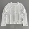 Camiseta outono nova versátil estilo minimalista gola Henley manga longa para mulheres, top de malha soltinho abotoado, leve e respirável