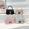 Bolsa de Mão Pequena Quadrada Tendência Estilo Coreano para Mulheres, Nova Moda Verão 2025 Bolsa de Ombro com Fivela de Travamento, Bolsa Transversal para o Dia a Dia