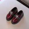 Zapatos de piel para niños para primavera y otoño, zapatos nuevos estilo para niños pequeños, zapatos de vestir para actuaciones de estudiantes de primaria, zapatos de vestir estilo británico para niños