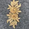 Nuevo bordado encaje tridimensional cuello de encaje hueco tela de imitación perla pegatinas aplique DIY accesorios para ropa al por mayor