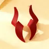 Pendientes Metálicos Retro Exagerados Europeos y Americanos Cruzados de Metal Lava Plisados en L Pendientes de Línea Asimétrica de Moda para Mujer