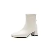 Botas femininas de tornozelo com salto grosso de couro bovino de duas camadas, novo estilo outono e inverno, bico quadrado, zíper traseiro, botas curtas justas de salto médio