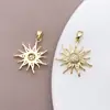 Colgante Encanto Flor de Sol Versátil Europeo y Americano Chapado en Cobre Oro Real de 18k Micro-incrustado Circonita Accesorios de Joyería para Collar Pendiente DIY