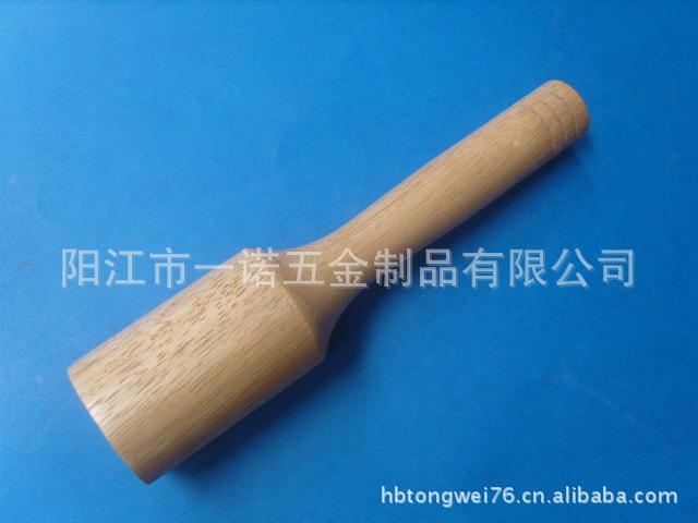 刘成产品重量190g,产品尺寸长23CM,柄直径2.8cm,