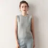 Colección Otoño/Invierno 2026 de Bai Cai Rong: Camisola de Cachemir Ajustada, Suéter de Cuello Redondo, Top de Punto Interior Amigable con la Piel
