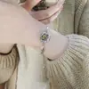 Accesorio de mano estilo chino de loto giratorio para la buena fortuna étnico con mantra de seis caracteres, pulsera y brazalete simples estilo retro