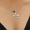 Collar de acero de titanio rosa estilo europeo y americano para mujer, sin color, con nicho, combinable con todo, cadena de clavícula de alta gama con flores y hojas.