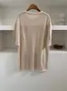 Camiseta Feminina de Verão 2026 com Bordas Desfiadas, Manga Curta, Fina e Confortável, Respirável, Modelo Soltinho e Casual