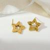 Directo de fábrica nuevo versátil moda oro 18K acero inoxidable patrón de martillo estrella de cinco puntas pendientes de temperamento socialité femenina