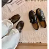En stock mocasines vintage estilo old money con hebilla metálica para mujer, suela plana, suela blanda, Otoño 2026, casual, versátil, zapatos de un solo uso sin cordones
