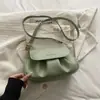 Bolsa Pequena Plissada de Moda Nicho Coreana para Mulheres Novo Estilo 2026 Bolsa de Ombro Transversal Simples e Estilosa Bolsa de Selim para o Dia a Dia