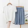 Conjunto Casero de Modal para Mujer, Top de Manga Corta con Cuello en V y Pantalones de Cinco Puntos, Casual y se Puede Usar Afuera, Conjunto de Dos Piezas Talla Grande, Moderno y Cómodo
