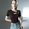 Sentido del Diseño Manga Corta Estilo Western Verano Nueva Camiseta Top Hueco Irregular