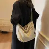 Bolsa Transversal Messenger Casual à Prova d'Água em Nylon Estilo Japonês, Bolsa de Ombro Única para Mulheres com Design Exclusivo, Bolsa de Lancheira Retro de Nicho para o Dia a Dia